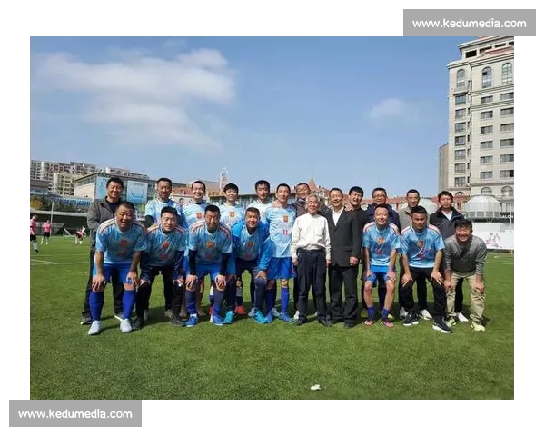 激烈对决足球盛宴全球球迷齐聚一堂见证巅峰对抗与精彩进球